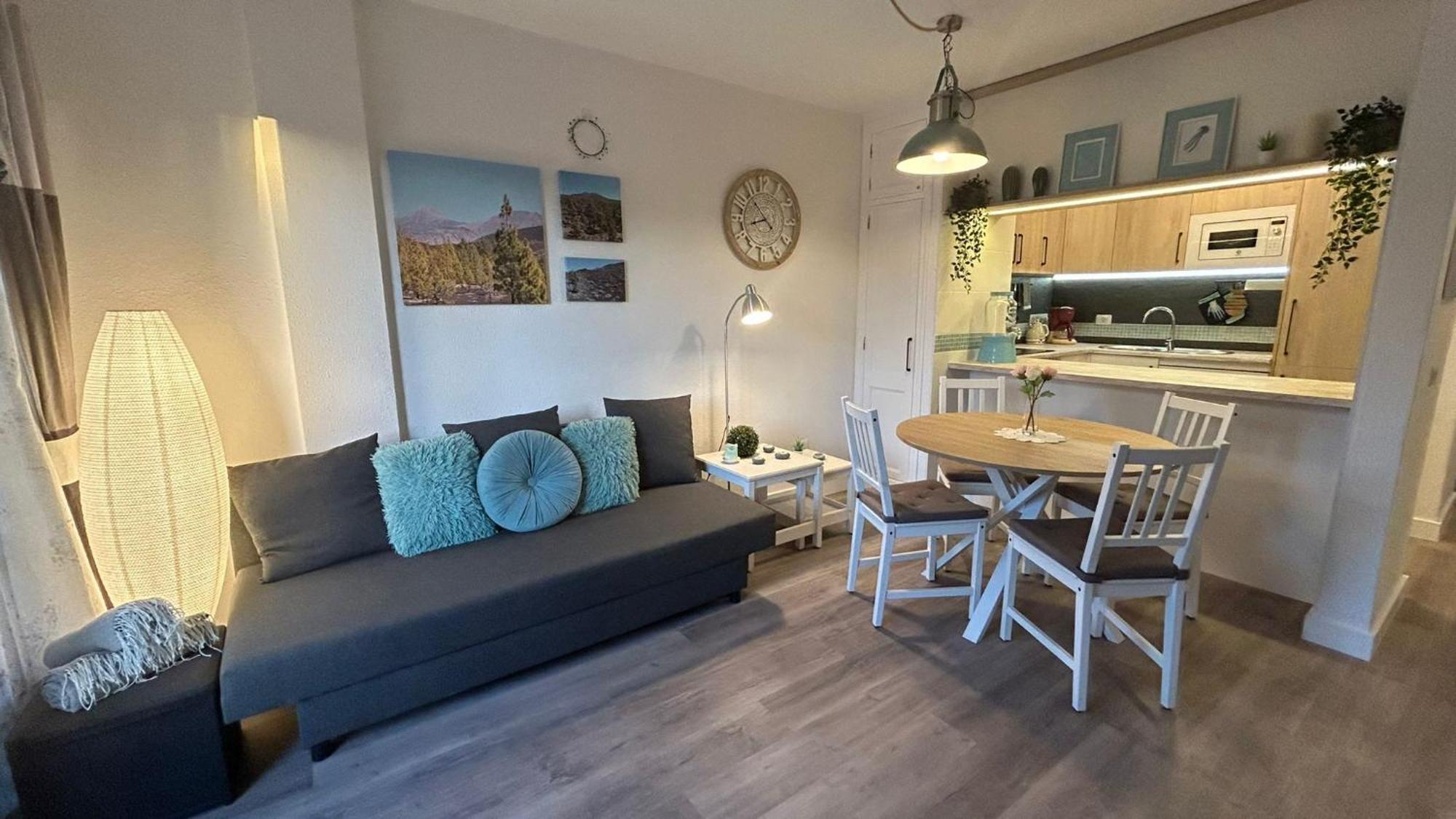 Huebsche Ferienwohnung Mit 2 Schlafzimmern, Pool Und Wlan, Strandnaehe Callao Salvaje Eksteriør bilde