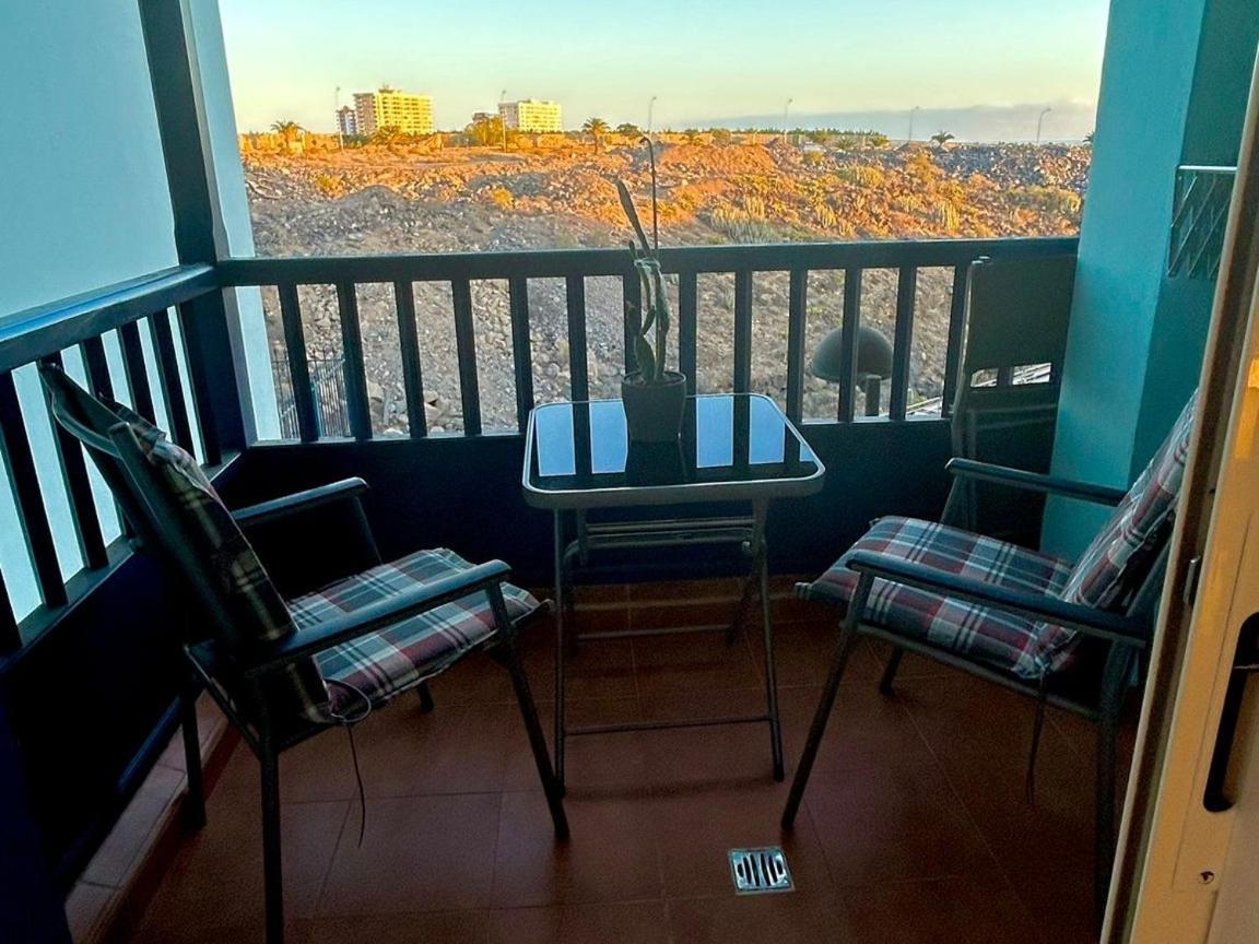 Huebsche Ferienwohnung Mit 2 Schlafzimmern, Pool Und Wlan, Strandnaehe Callao Salvaje Eksteriør bilde