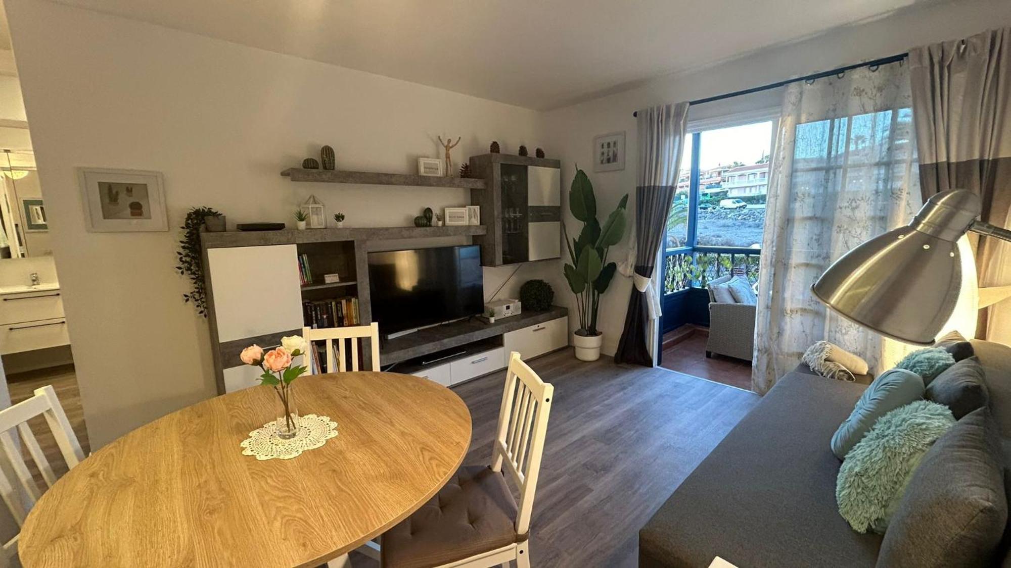 Huebsche Ferienwohnung Mit 2 Schlafzimmern, Pool Und Wlan, Strandnaehe Callao Salvaje Eksteriør bilde